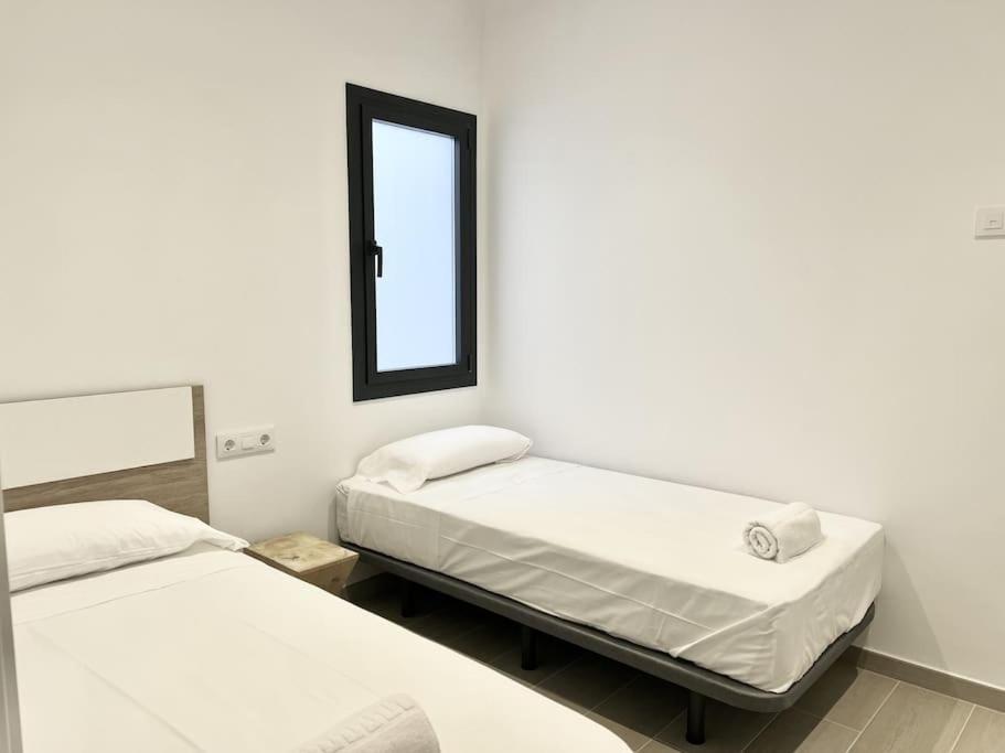Moderno Apartamento Con Terraza En La Azotea Росес Екстериор снимка